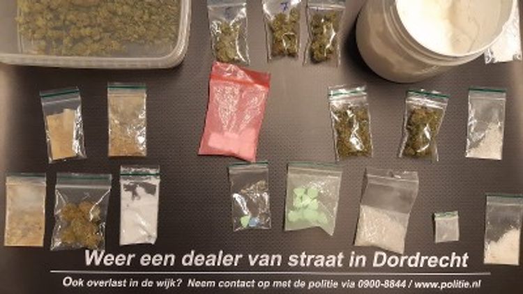 Dordrecht - Drugsdealers aangehouden in Dordrecht