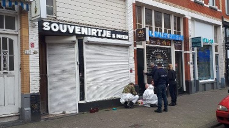 Rotterdam - Explosieven gevonden voor winkel Schiedamseweg